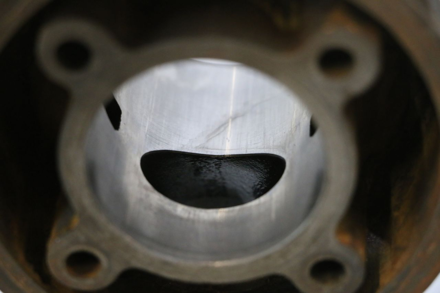 photo de TŁOK CYLINDRA HM HONDA CRM DERAPAGE RR 50 (2006 - 2017) - Punkty mocowania