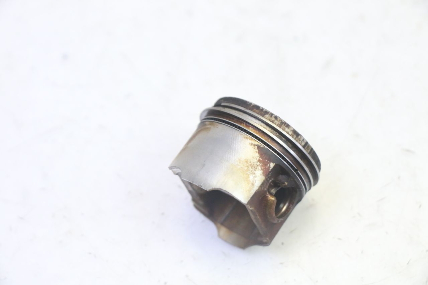 photo de CYLINDER TŁOK SYM CROX 4T 50 (2016 - 2023) - Zbliżenie komponentów