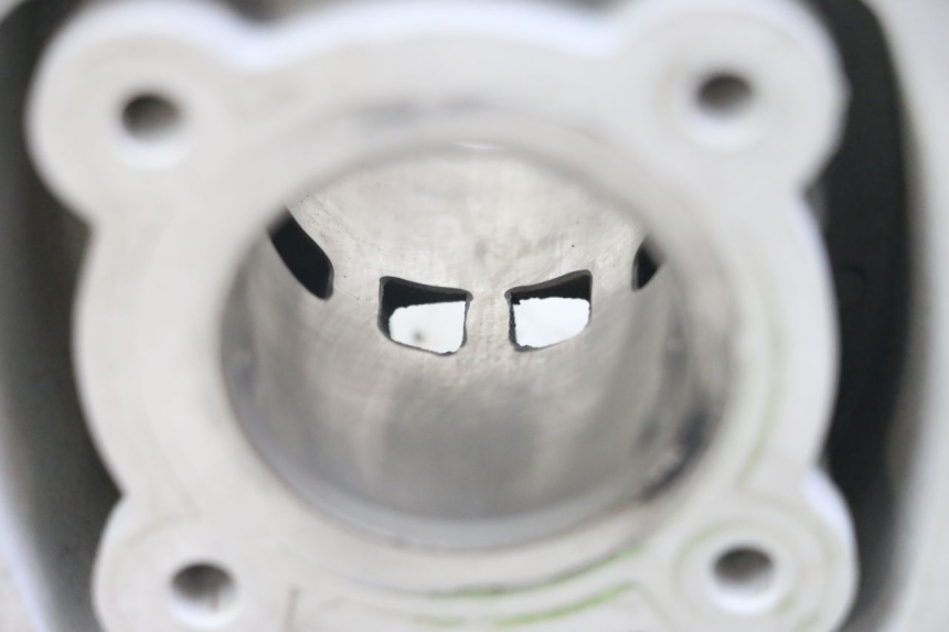 photo de CYLINDER TŁOK GILERA DNA 50 (2000 - 2007) - Widok ogólny