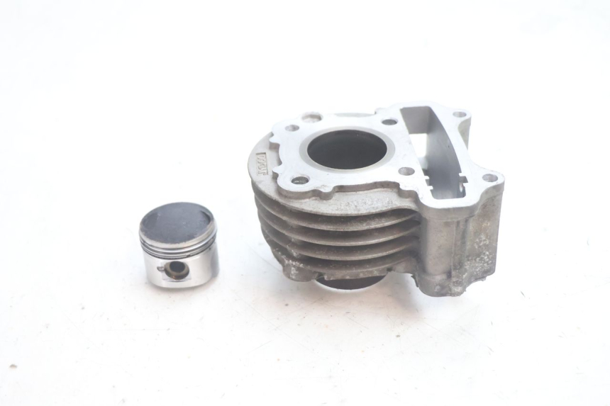 photo de TŁOK CYLINDRA JM MOTORS EVOLIS 4T 50 (2018 - 2022) - Szczegół części