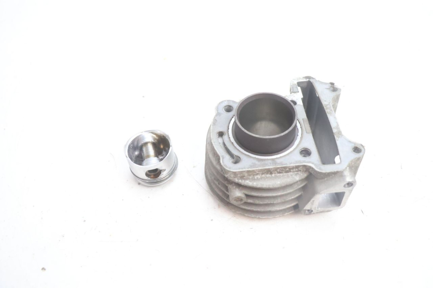 photo de TŁOK CYLINDRA JM MOTORS EVOLIS 4T 50 (2018 - 2022) - Inny kąt widzenia