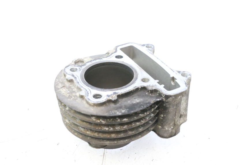 photo de TŁOK CYLINDRA JM MOTORS F45i 4T 50 (2020 - 2023) - Zbliżenie techniczne