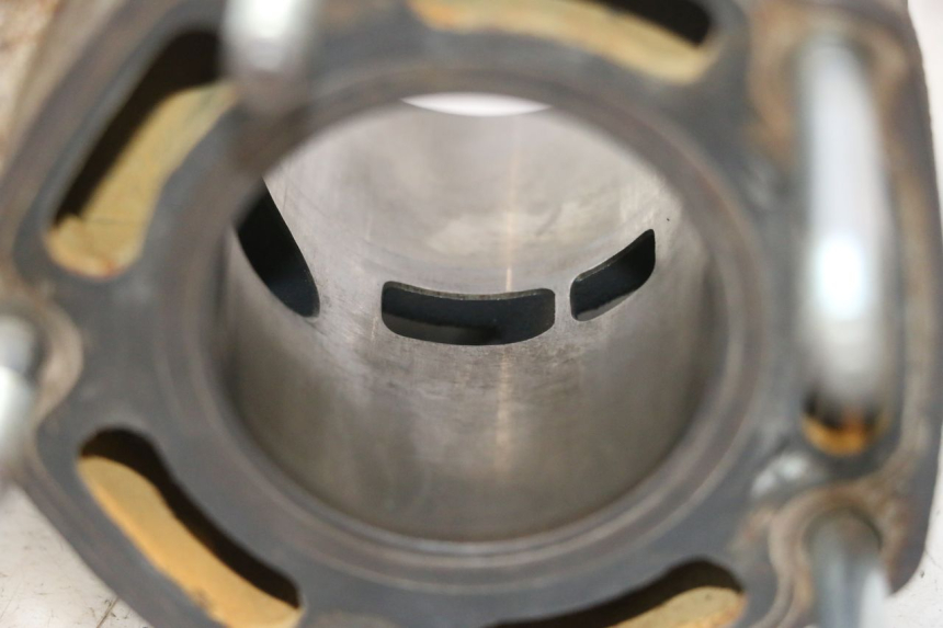 photo de TŁOK CYLINDRA HONDA FES PANTHEON 2T 125 (1998 - 2002) - Oznaczenia i referencje