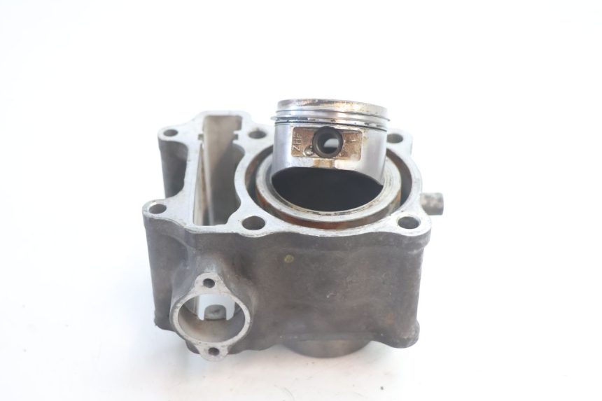 photo de CYLINDER TŁOK HONDA FES S-WING SWING ABS 125 (2007 - 2015) - Widok główny