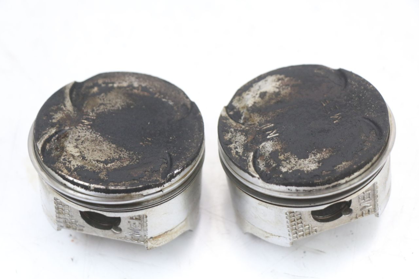 photo de CYLINDER TŁOK HONDA FJS SILVER WING SILVERWING 400 (2005 - 2008) - Widok z bliska