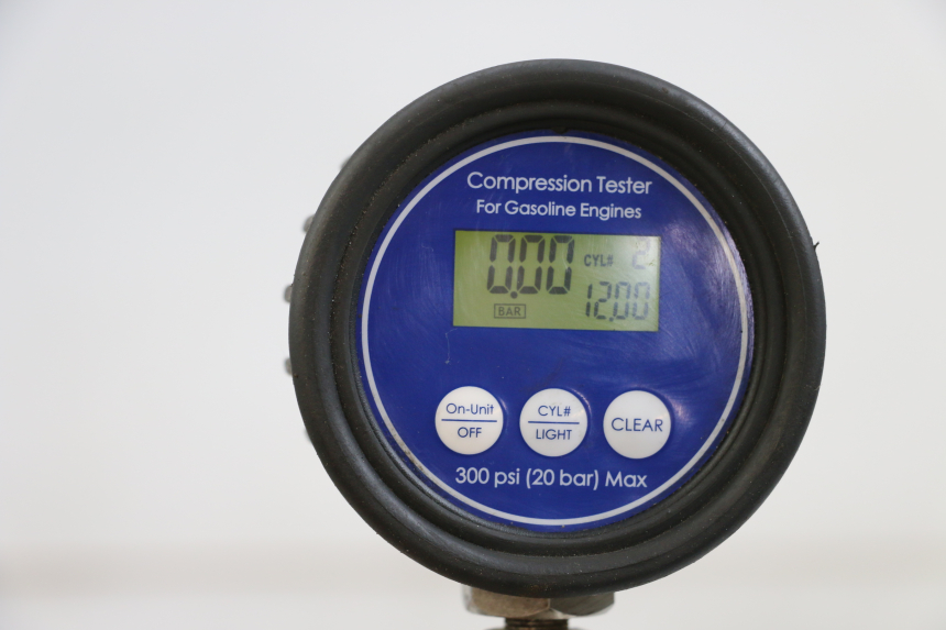 photo de CYLINDER TŁOK HONDA FJS SILVER WING SILVERWING 400 (2005 - 2008) - Struktura - zbliżenie