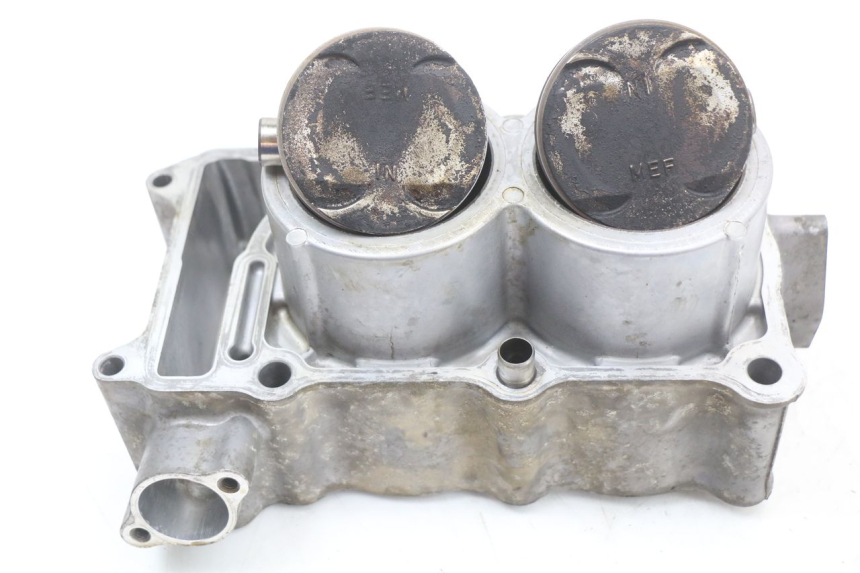 photo de CYLINDER TŁOK HONDA FJS SILVER WING SILVERWING 400 (2005 - 2008) - Zoom stanu zużycia