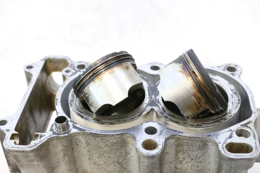 photo de CYLINDER TŁOK HONDA FJS SILVER WING SILVERWING 400 (2005 - 2008) - Alternatywny kąt