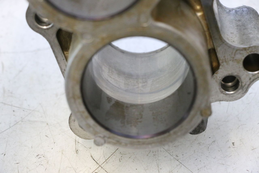 photo de CYLINDER TŁOK HONDA FJS SILVER WING SILVERWING 400 (2005 - 2008) - Inny kąt widzenia