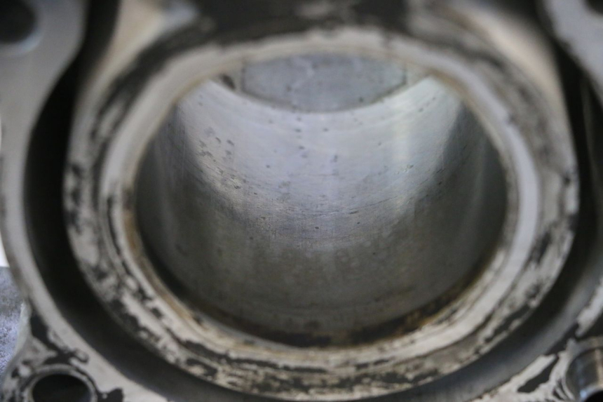 photo de CYLINDER TŁOK HONDA FJS SILVER WING SILVERWING 400 (2005 - 2008) - Oznaczenia i referencje