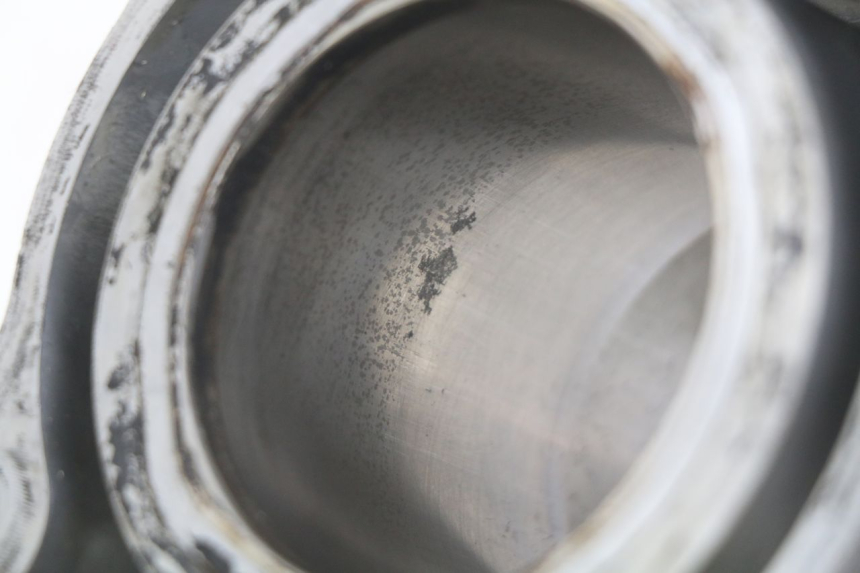 photo de CYLINDER TŁOK HONDA FJS SILVERWING SILVER WING 400 (2009 - 2016) - Zoom stanu zużycia