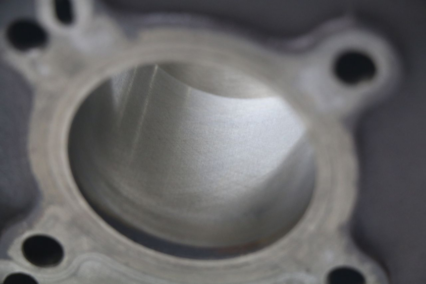 photo de CYLINDER TŁOK PIAGGIO FLY 125 (2005 - 2012) - Inny kąt widzenia