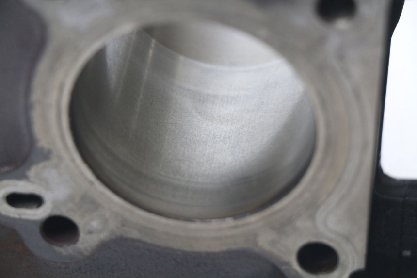 photo de CYLINDER TŁOK PIAGGIO FLY 125 (2005 - 2012) - Zbliżenie techniczne