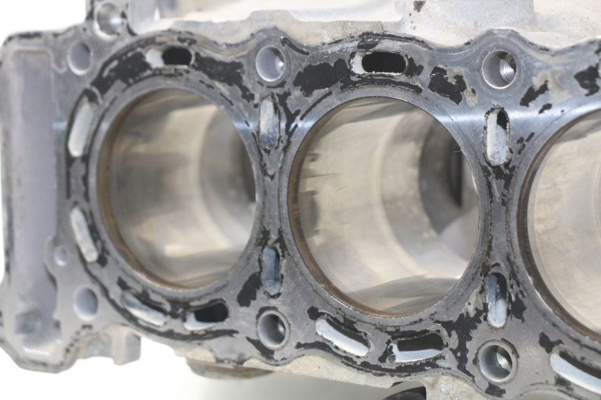 photo de CYLINDER TŁOK SUZUKI GSX-R GSXR 600 (2001 - 2003) - Szczegół części