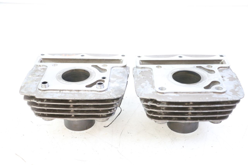 photo de CYLINDER TŁOK HYOSUNG GTR 125 (2006 - 2008) - Widok z bliska