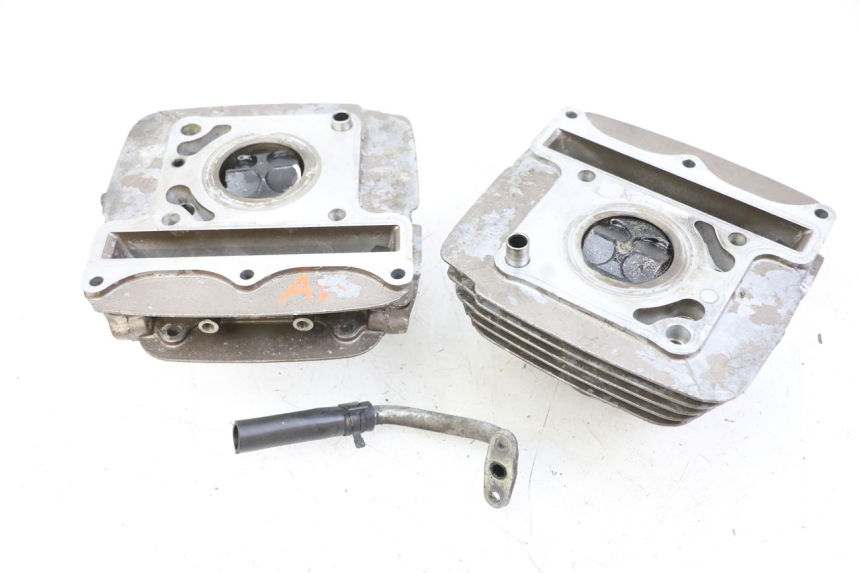 photo de CYLINDER TŁOK HYOSUNG GTR 125 (2006 - 2008) - Zbliżenie techniczne