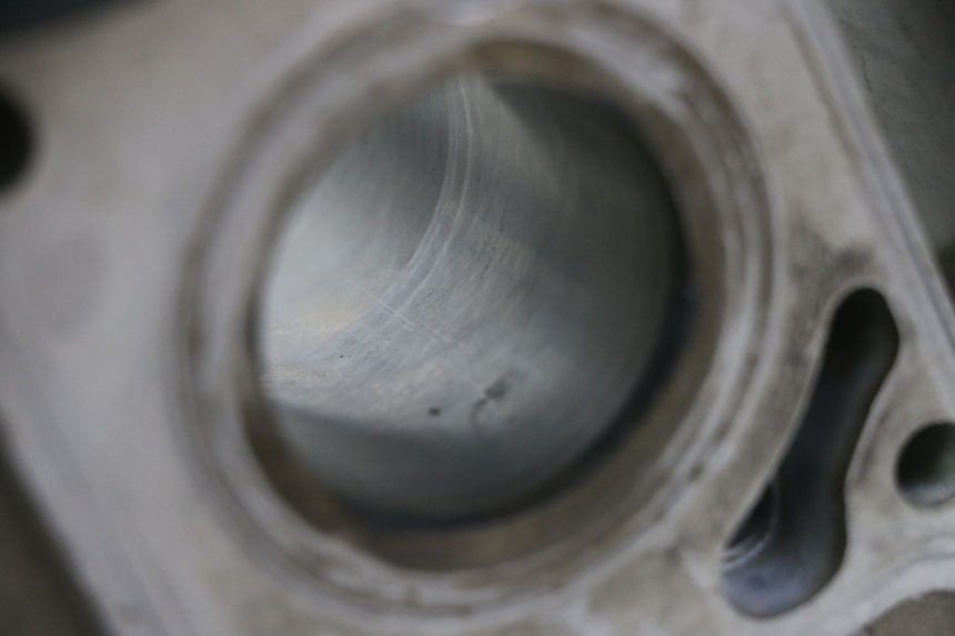 photo de CYLINDER TŁOK HYOSUNG GTR 125 (2006 - 2008) - Punkty mocowania