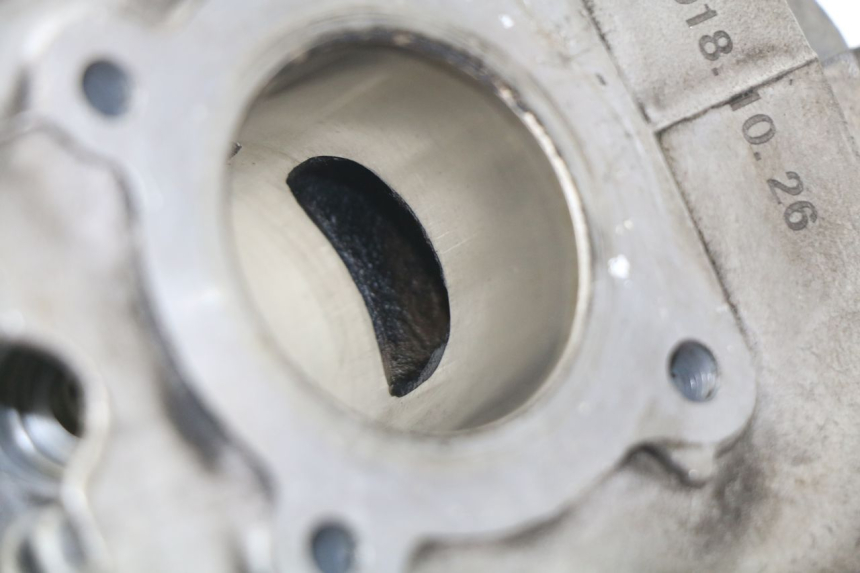 photo de CYLINDER TŁOK PEUGEOT KISBEE 2T 50 (2018 - 2022) - Widok ogólny