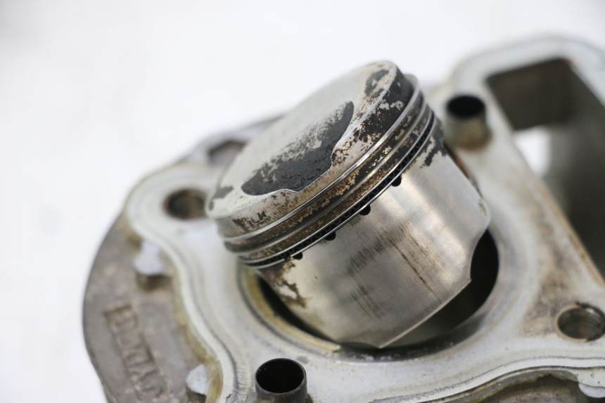photo de CYLINDER TŁOK PEUGEOT KISBEE 4T 50 (2010 - 2017) - Kontrola wizualna