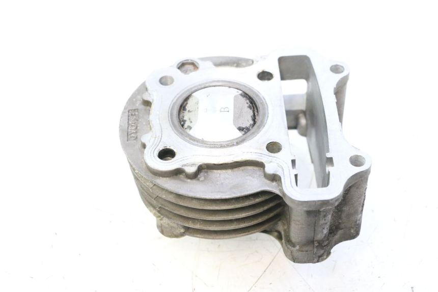 photo de CYLINDER TŁOK PEUGEOT KISBEE 4T 50 (2018 - 2022) - Widok produktu