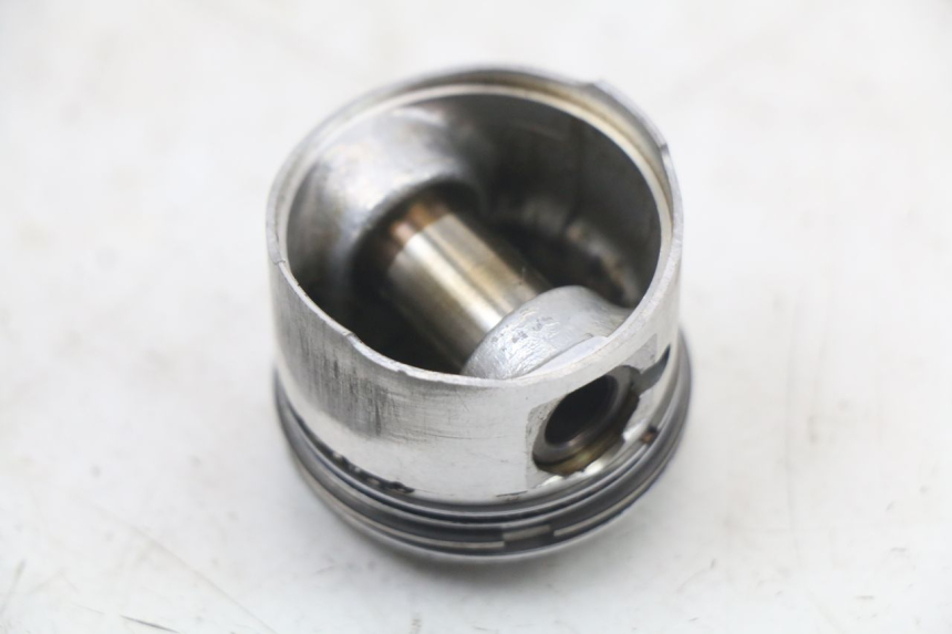 photo de CYLINDER TŁOK KYMCO AGILITY 4T 50 (2005 - 2018) - Szczegóły charakterystyczne