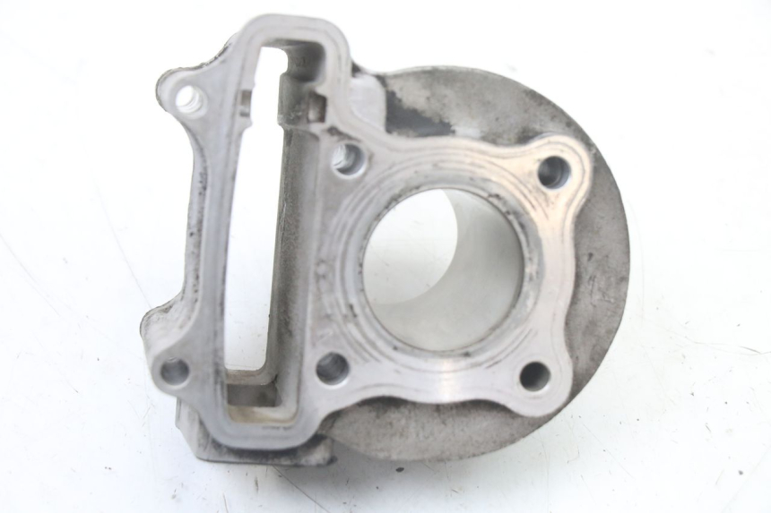 photo de CYLINDER TŁOK KYMCO DINK 4T 50 (2007 - 2018) - Część sprawdzona