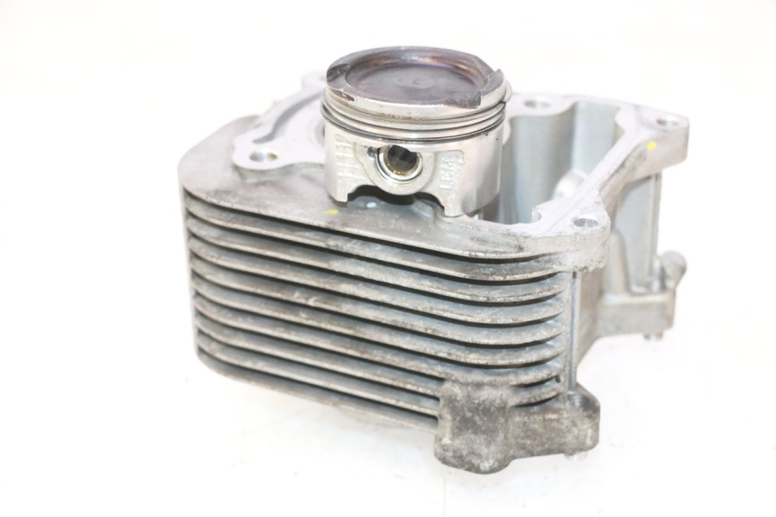 photo de CYLINDER TŁOK PIAGGIO LIBERTY IGET S 125 (2016 - 2020) - Widok główny