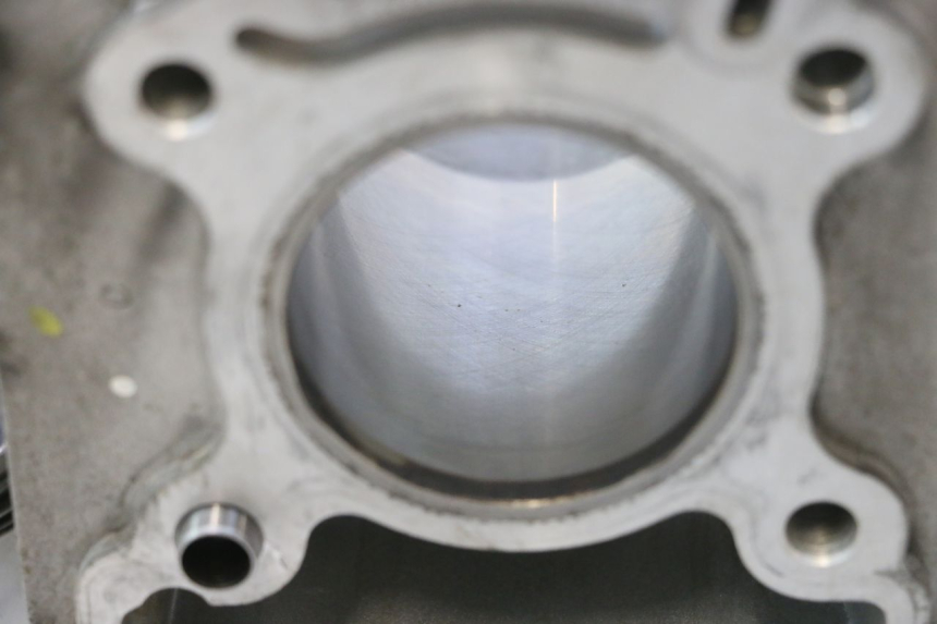 photo de CYLINDER TŁOK PIAGGIO LIBERTY IGET S 125 (2016 - 2020) - Szczegóły charakterystyczne