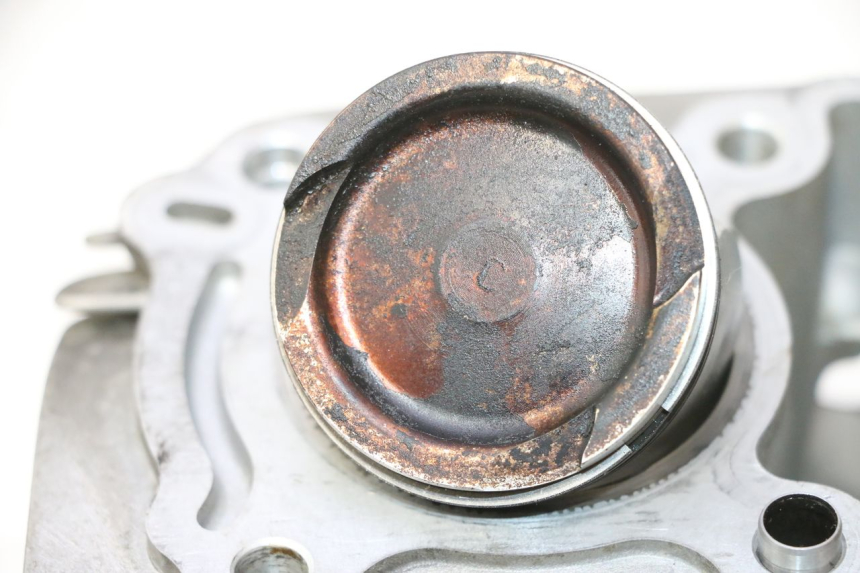 photo de CYLINDER TŁOK PIAGGIO LIBERTY IGET S 125 (2016 - 2020) - Alternatywny kąt