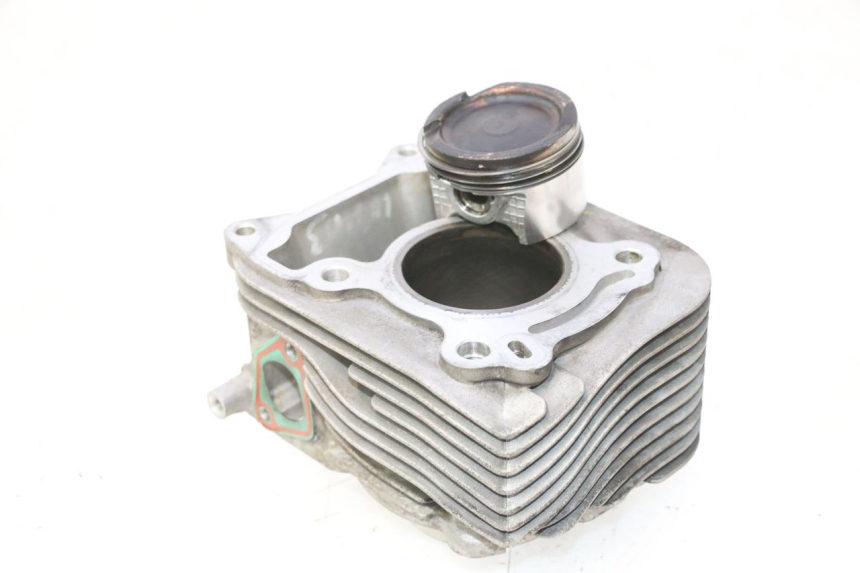 photo de CYLINDER TŁOK PIAGGIO LIBERTY IGET S 125 (2016 - 2020) - Widok profilu