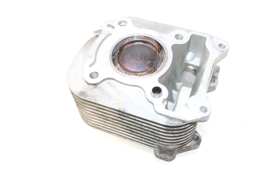 photo de CYLINDER TŁOK PIAGGIO LIBERTY IGET S 125 (2016 - 2020) - Zbliżenie techniczne
