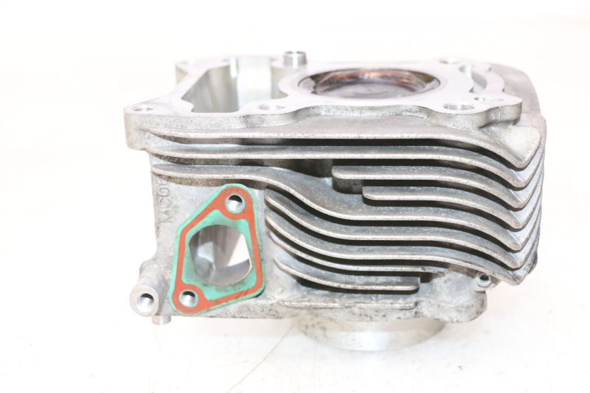 photo de CYLINDER TŁOK PIAGGIO LIBERTY IGET S 125 (2016 - 2020) - Punkty mocowania