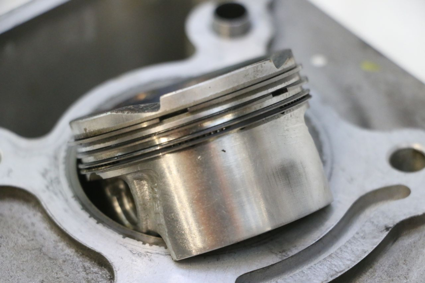 photo de CYLINDER TŁOK PIAGGIO LIBERTY IGET S 125 (2016 - 2020) - Oznaczenia i referencje