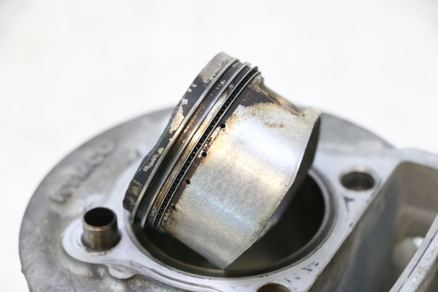 photo de CYLINDER TŁOK KYMCO LIKE 125 (2009 - 2016) - Widok profilu