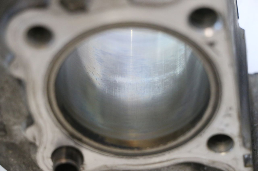 photo de CYLINDER TŁOK KYMCO LIKE 125 (2009 - 2016) - Inny kąt widzenia