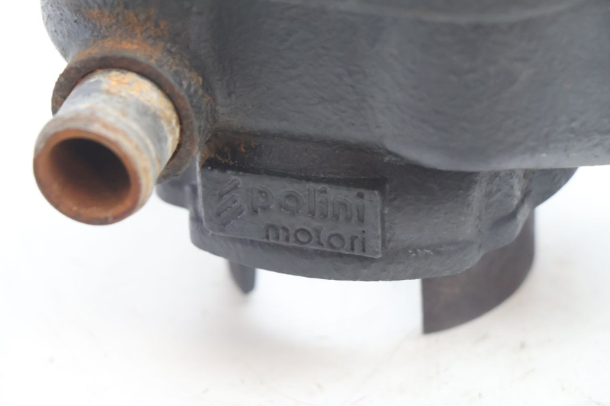 photo de CYLINDER TŁOK PEUGEOT LUDIX BLASTER 50 (2006 - 2014) - Szczegóły charakterystyczne