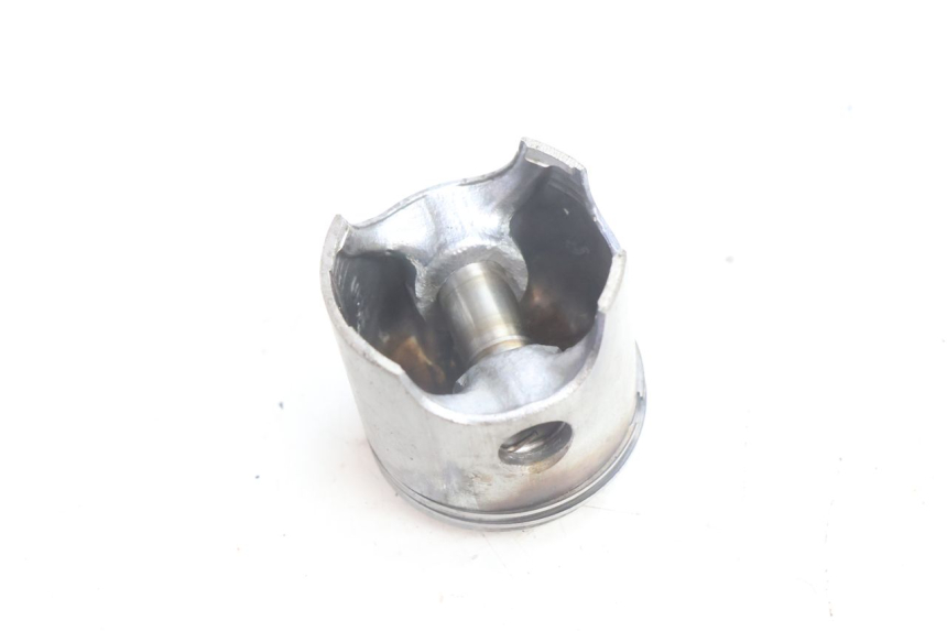 photo de CYLINDER TŁOK PEUGEOT LUDIX BLASTER 50 (2006 - 2014) - Inny kąt widzenia