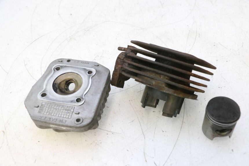 photo de CYLINDER TŁOK PEUGEOT LUDIX 50 (2008 - 2017) - Szczegóły charakterystyczne
