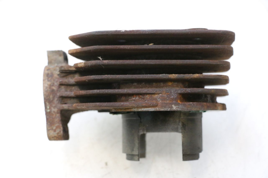 photo de CYLINDER TŁOK PEUGEOT LUDIX 50 (2005 - 2007) - Szczegóły charakterystyczne