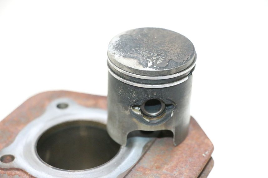 photo de CYLINDER TŁOK PEUGEOT LUDIX 50 (2005 - 2007) - Widok profilu