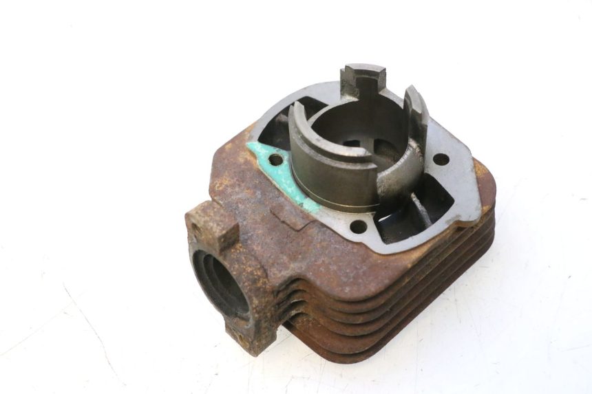 photo de CYLINDER TŁOK PEUGEOT LUDIX 50 (2005 - 2007) - Oznaczenia i referencje