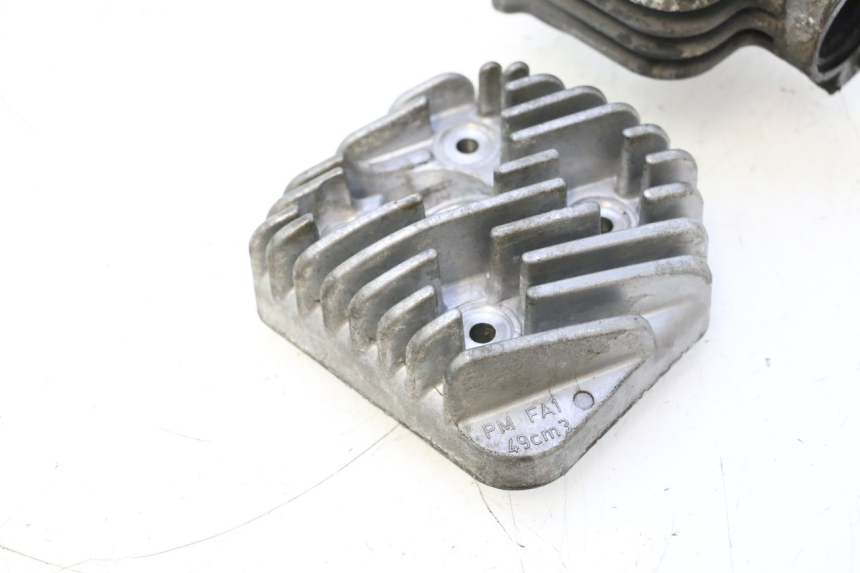 photo de CYLINDER TŁOK PEUGEOT LUDIX ONE 14P 50 (2004 - 2013) - Zbliżenie komponentów