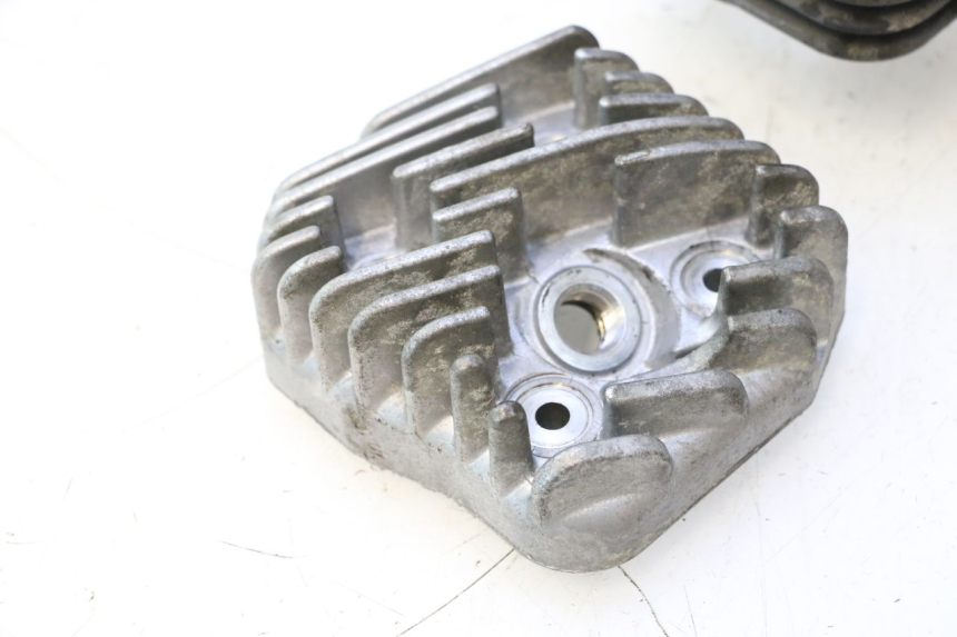photo de CYLINDER TŁOK PEUGEOT LUDIX ONE 14P 50 (2004 - 2013) - Widok z bliska