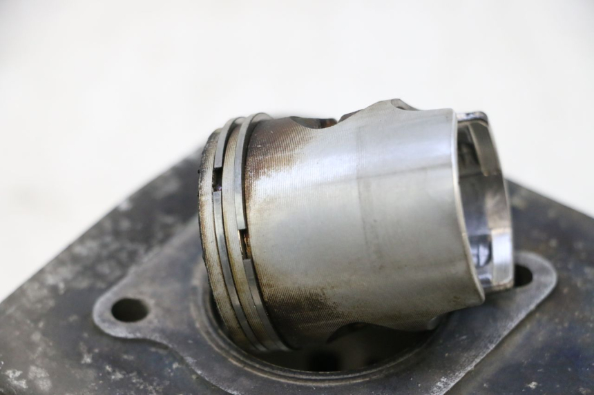 photo de CYLINDER TŁOK PEUGEOT LUDIX ONE 14P 50 (2004 - 2013) - Kontrola wizualna
