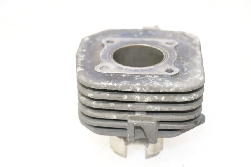 photo de CYLINDER TŁOK PEUGEOT LUDIX ONE 14P 50 (2004 - 2013) - Oznaczenia i referencje