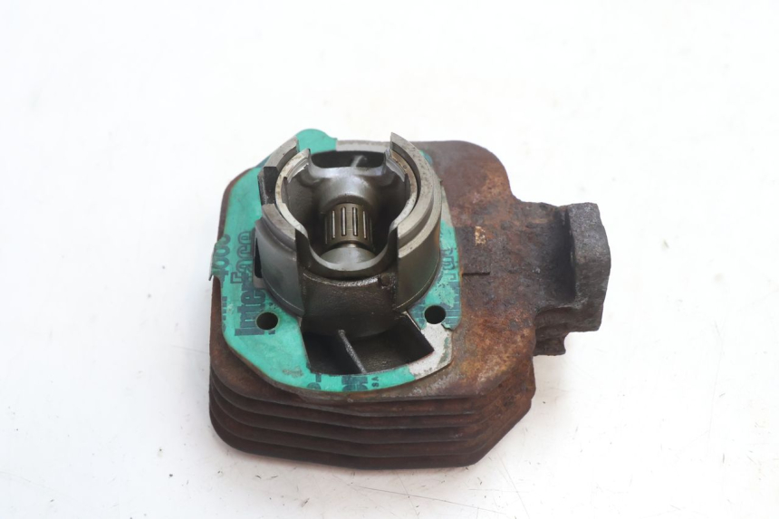 photo de CYLINDER TŁOK PEUGEOT LUDIX ONE 50 (2004 - 2013) - Zbliżenie techniczne