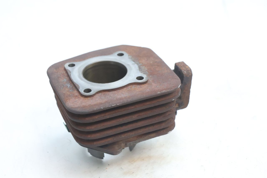 photo de CYLINDER TŁOK PEUGEOT LUDIX ONE 50 (2004 - 2013) - Oznaczenia i referencje