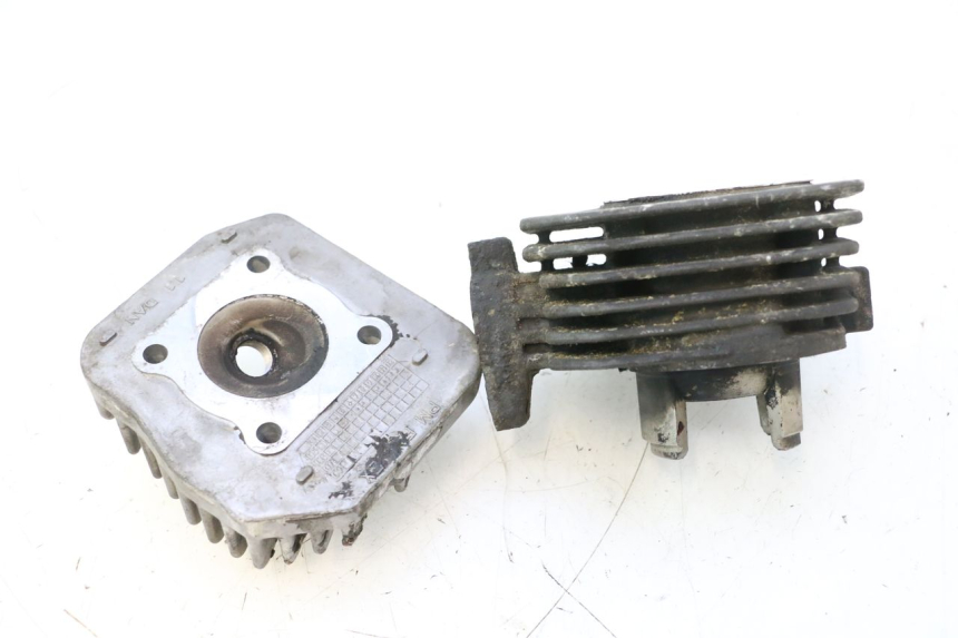 photo de CYLINDER TŁOK PEUGEOT LUDIX ONE 50 (2004 - 2013) - Zbliżenie komponentów