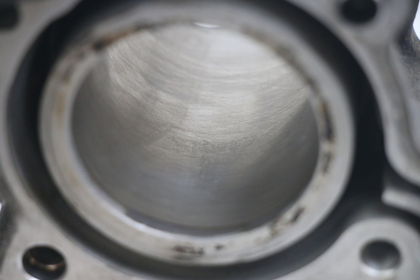 photo de CYLINDER TŁOK PIAGGIO MEDLEY 125 (2016 - 2023) - Inny kąt widzenia