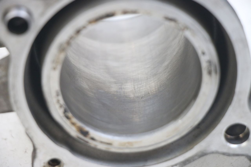 photo de CYLINDER TŁOK PIAGGIO MEDLEY 125 (2016 - 2023) - Punkty mocowania